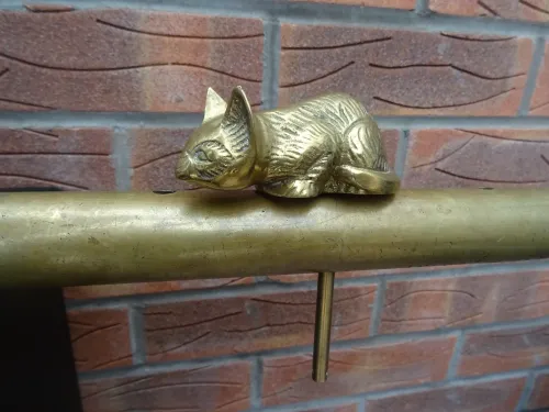 CAT LYING (SM) TILLER PIN